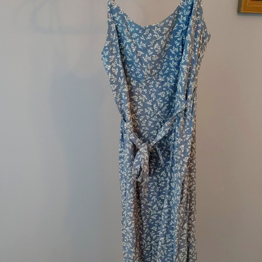 Brandy Melville Floral Blue Sleeveless Dress